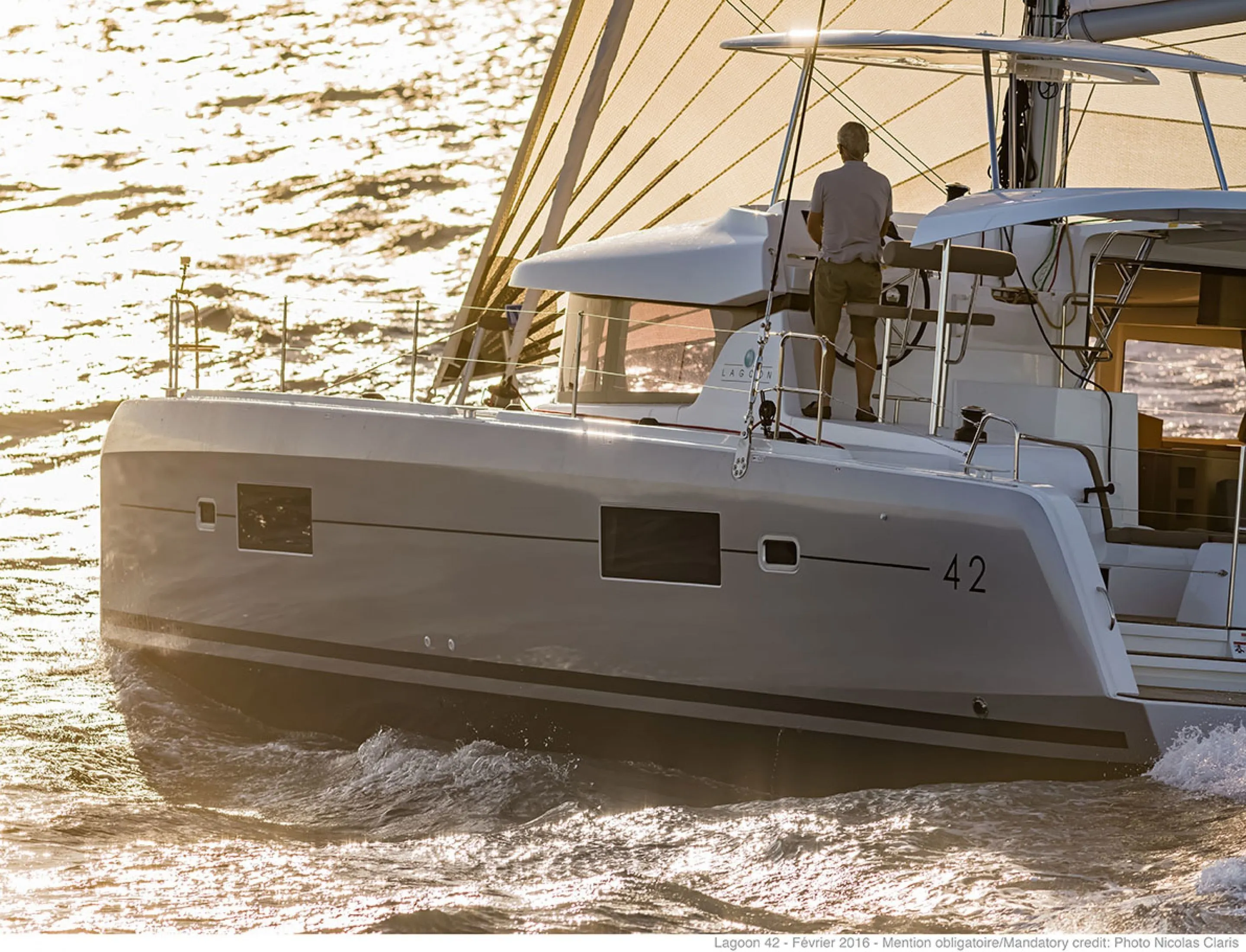 Charter a 13m Lagoon 42 Catamaran in Volos