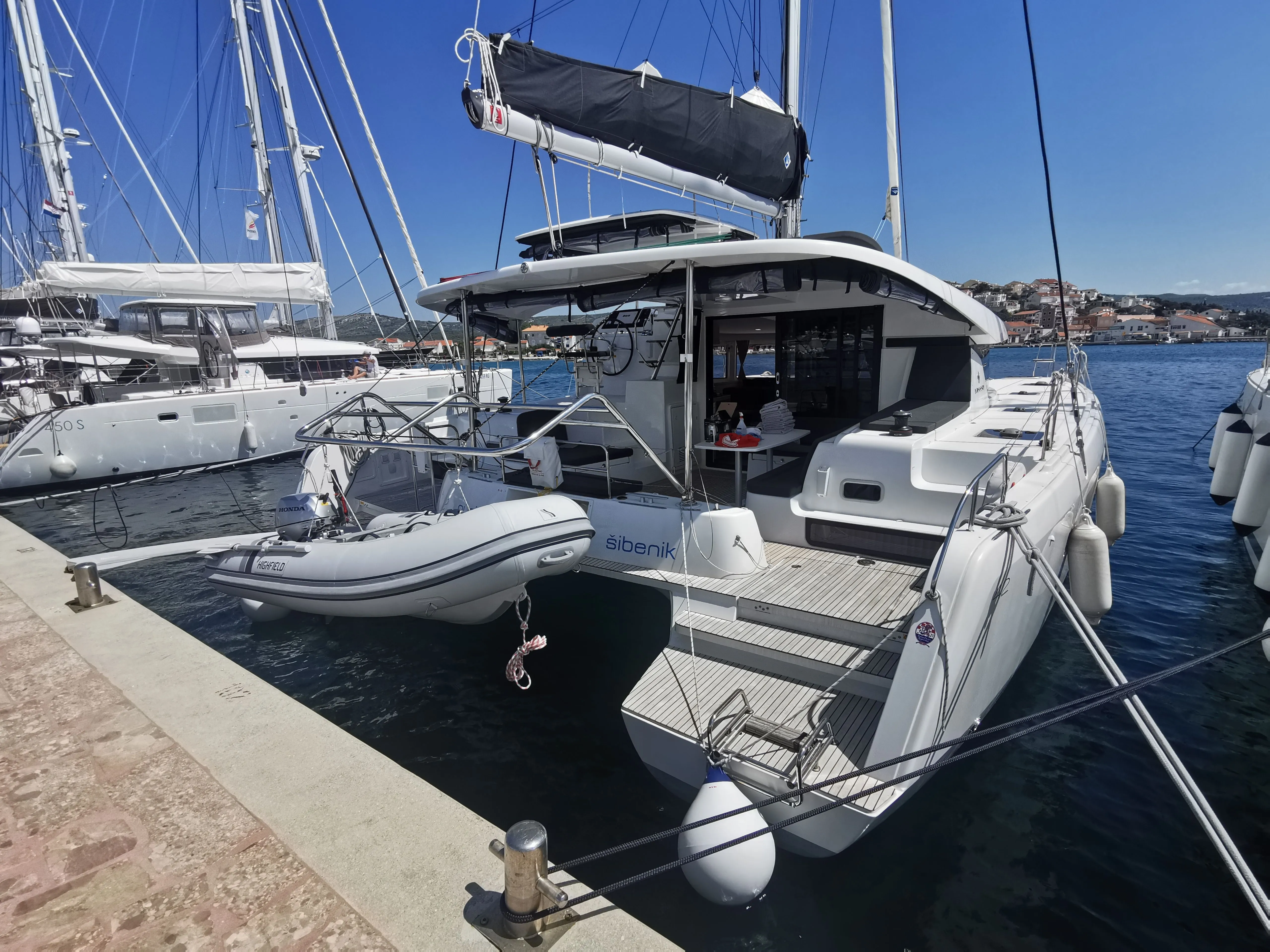 Чартер Nuria - 3