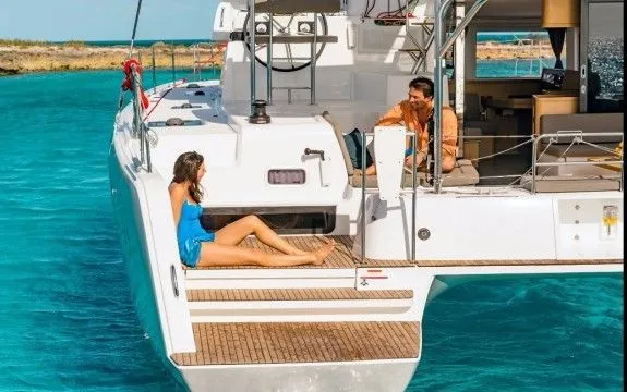 Oceanfront Charterboot - 5