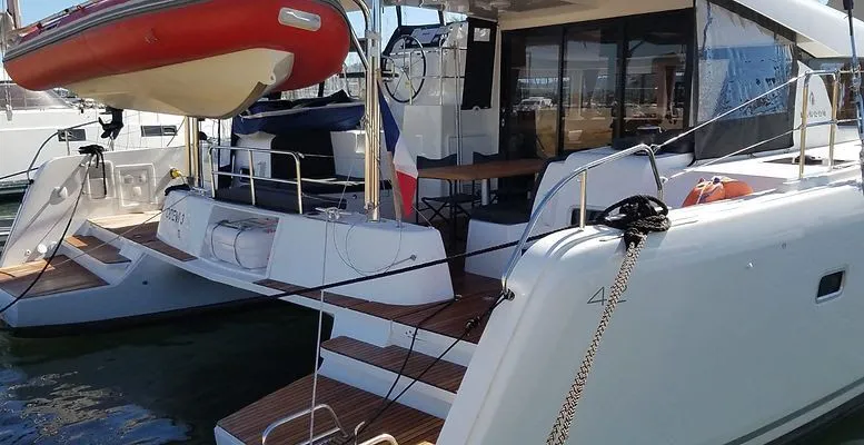 Odevie 3 Charter Boat