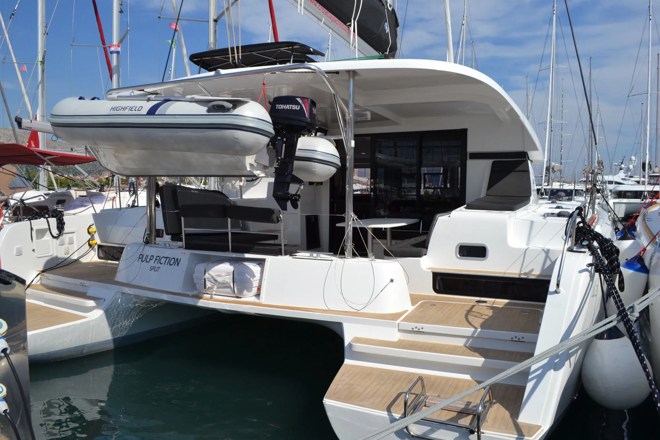 Pulp Fiction Charterboot - 3