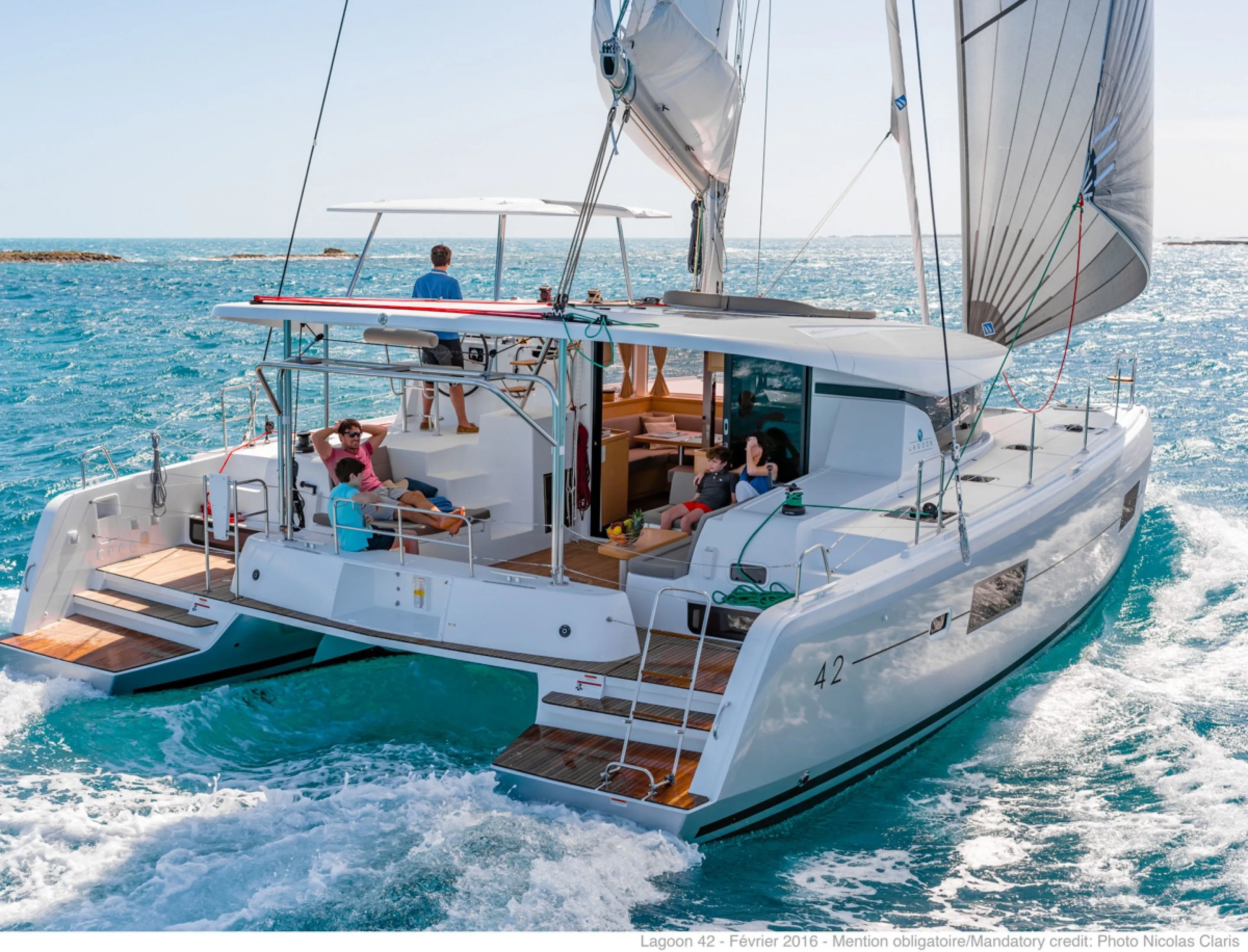 Rent a 12.8m Boat in Le Marin