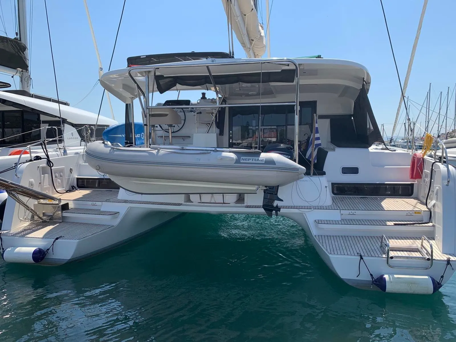 Чартер Ria 3 - 3