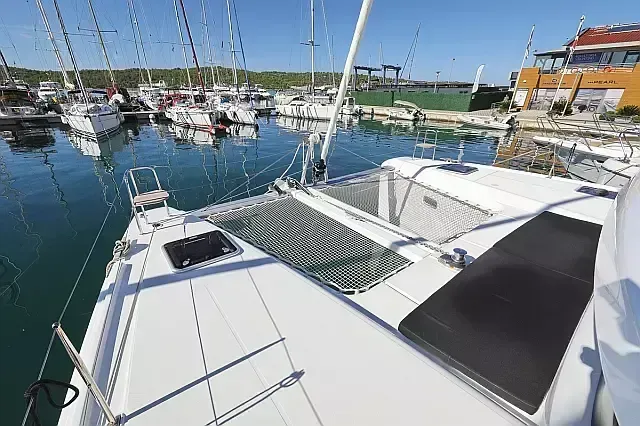 Rent a 12.8m Catamaran Lagoon 42 in Pirovac
