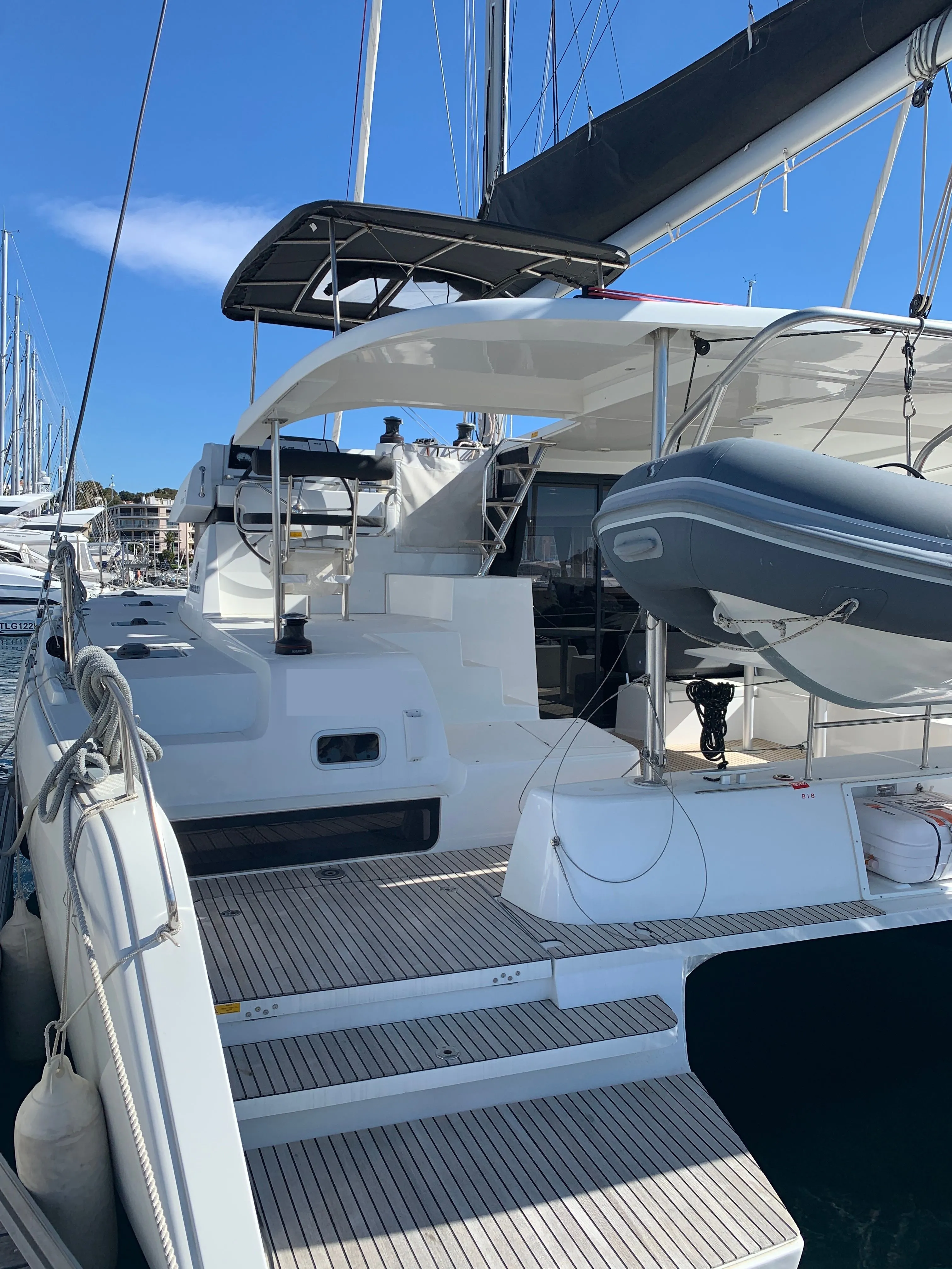Charter a 12.8m Catamaran Lagoon 42 in Saint-Raphaël