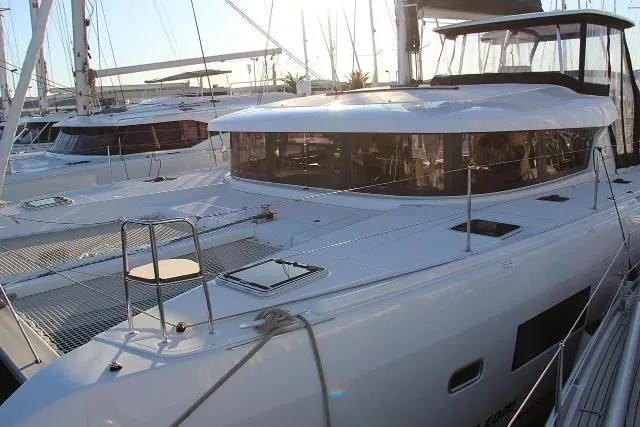 Explore Jezera on a 12.8m Rental Lagoon 42