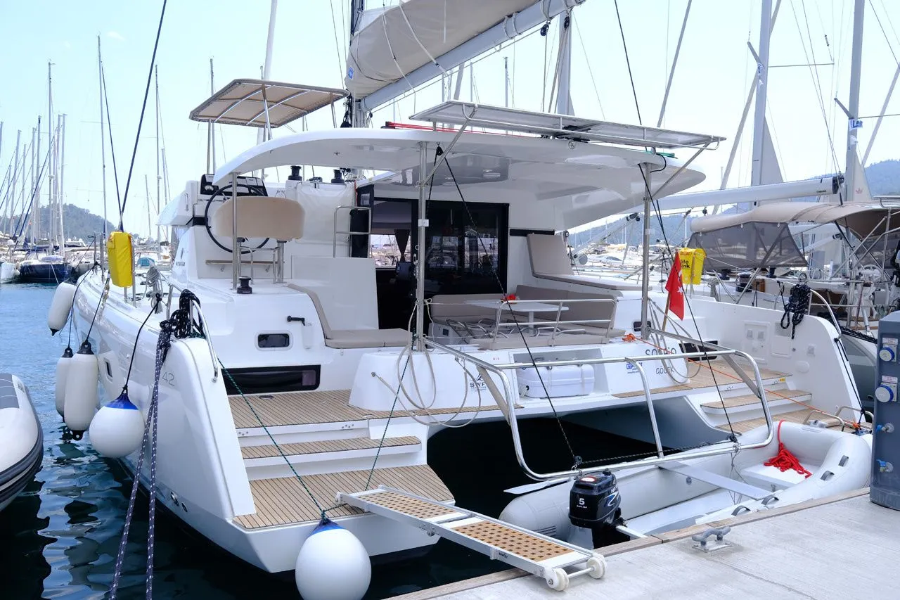 Soffio Charter Boat