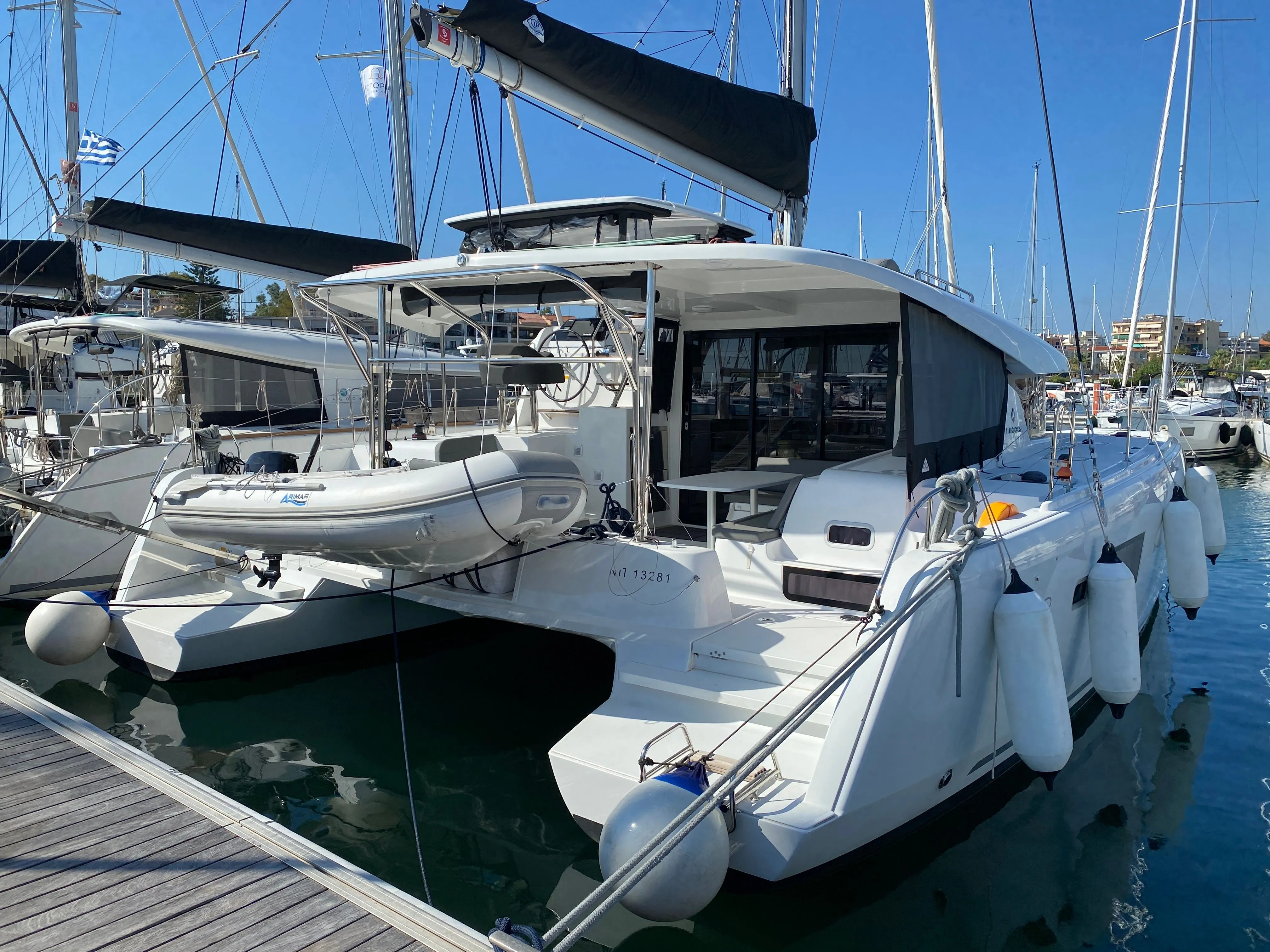 Charter a 12.8m Lagoon 42 in Preveza