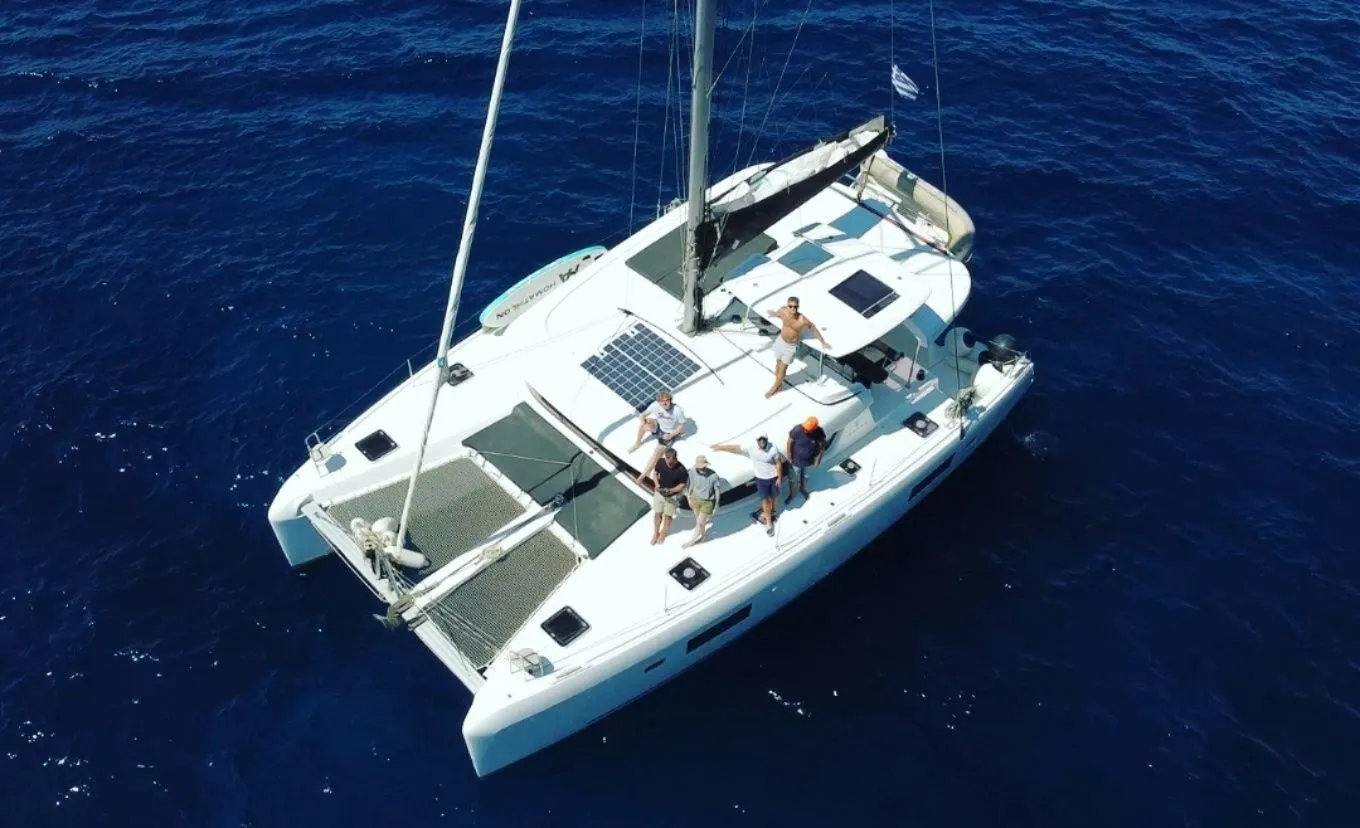 Rent a 12.8m Catamaran Lagoon 42 in Vlychada