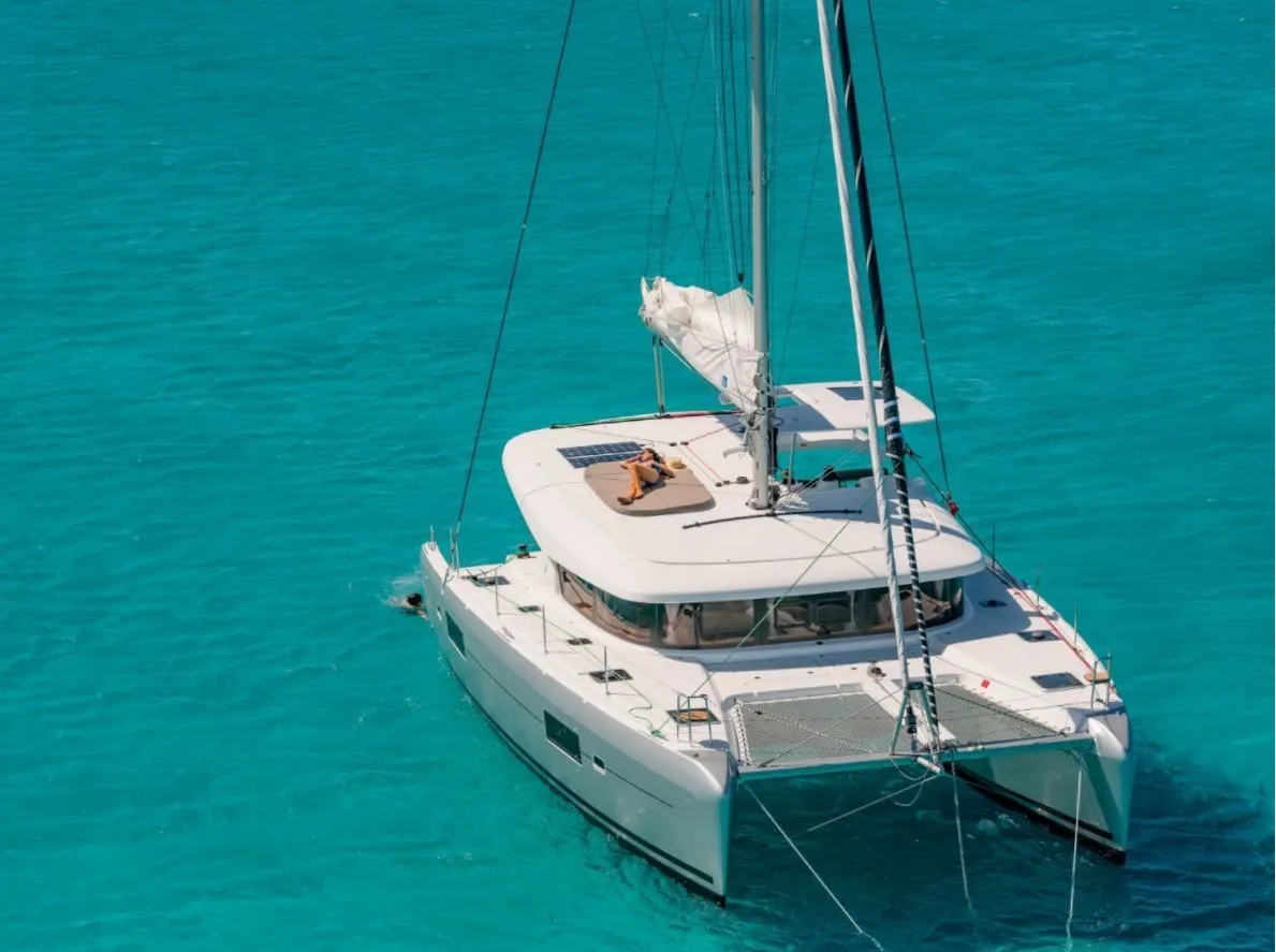 12.8m Fajardo Boat Hire