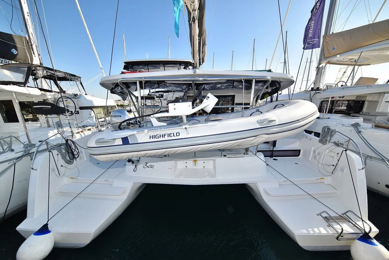 Zeus Charter Boat