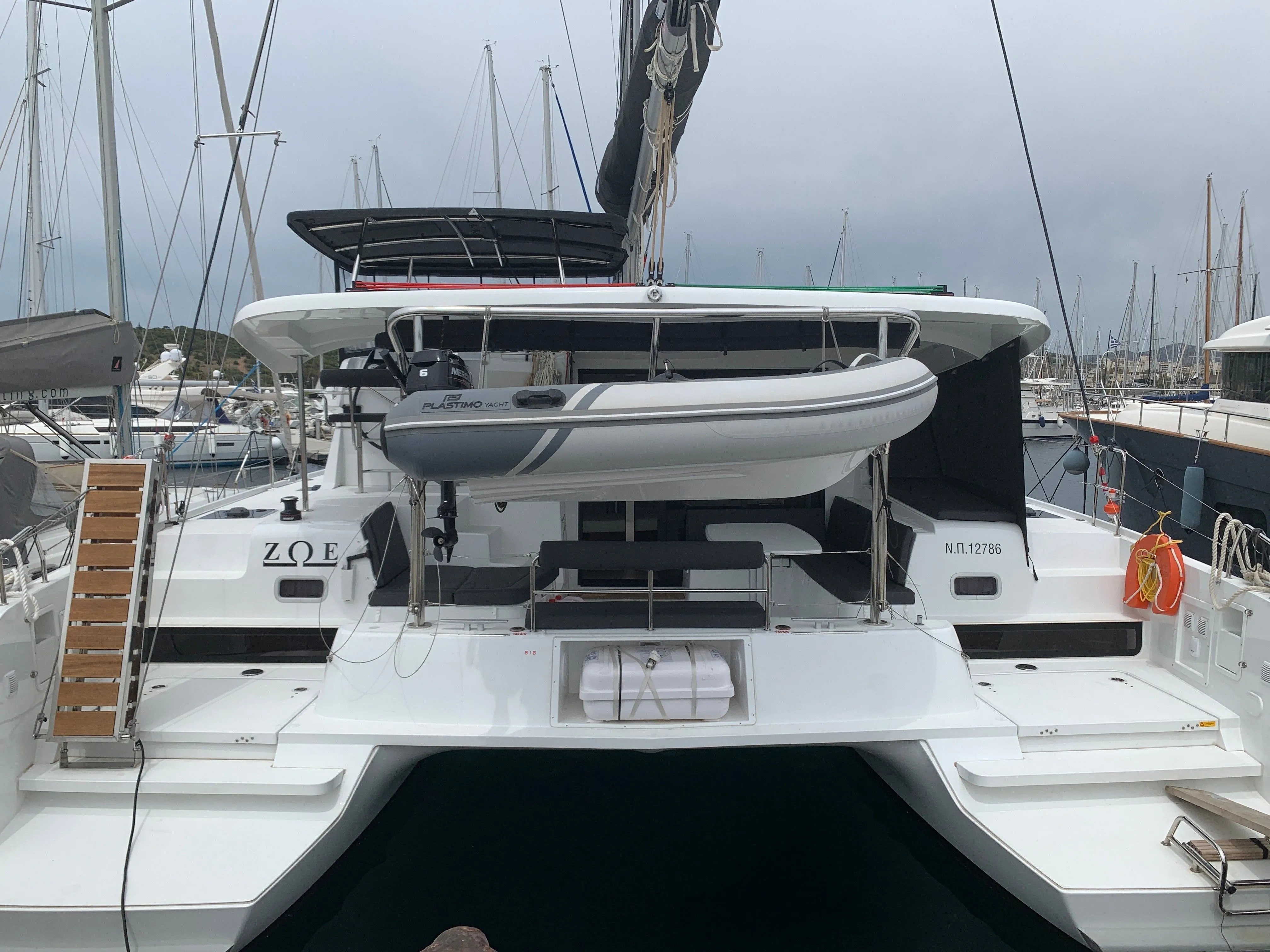 Explore Lavrion on a 12.8m Rental Boat