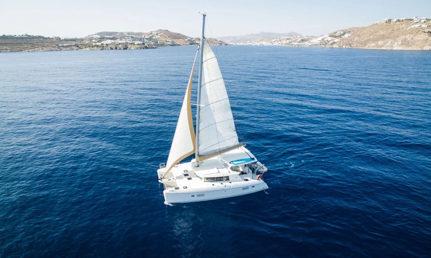 Boot - 12.8m Mykonos City Lagoon 420 Catamaran Hire
