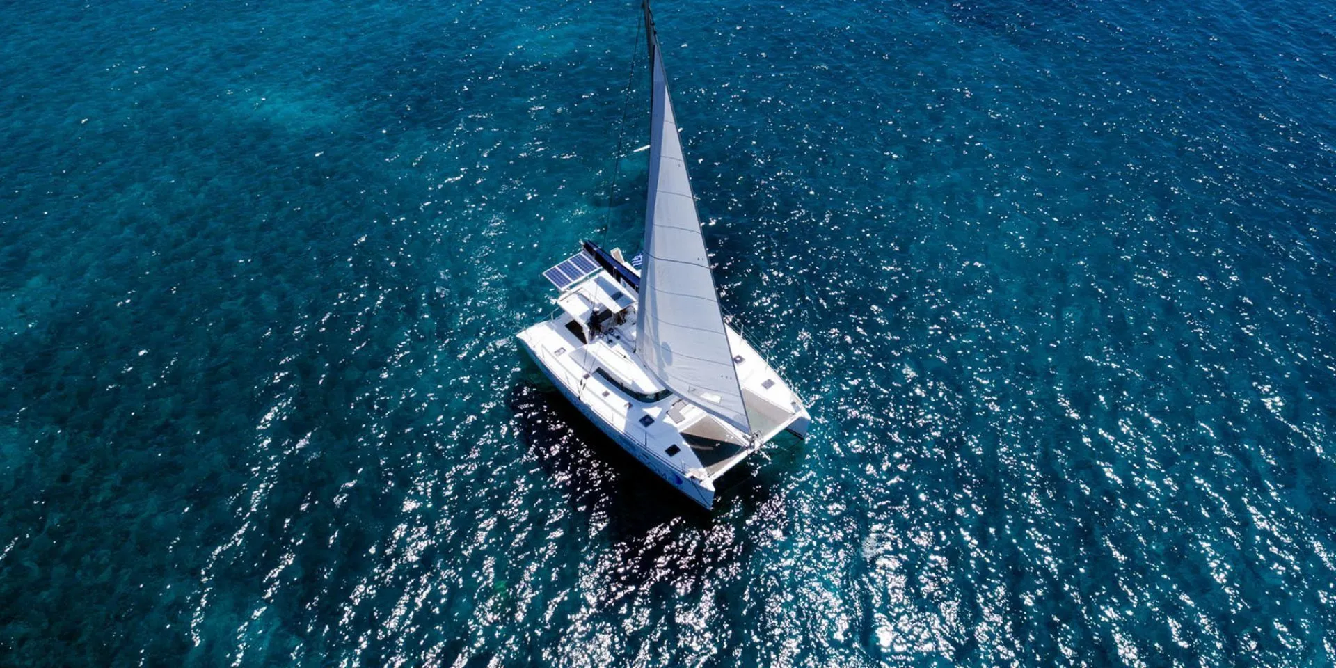 Rent a 13.41m Lagoon 420 in Vlychada