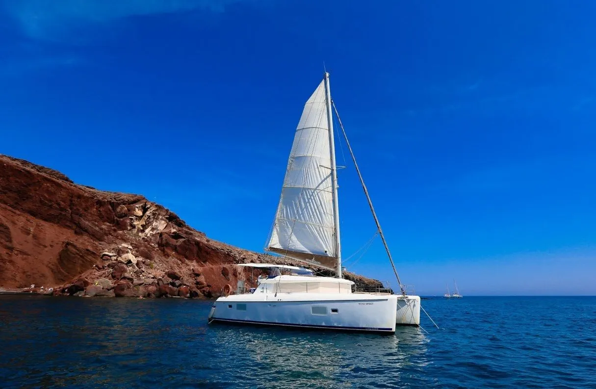 Explore Vlychada on a 12.61m Lagoon 420 Catamaran Rental