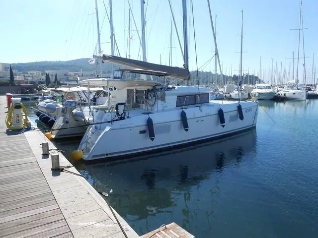 12.61m Nettuno 4 Cabin Catamaran Hire