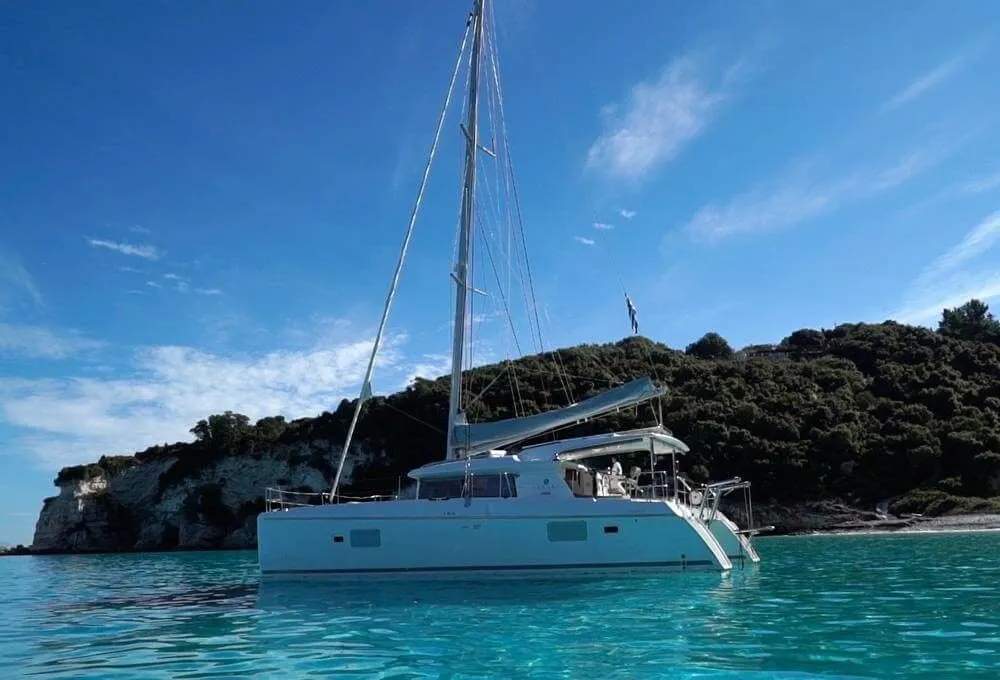 Explore Lefkada on a 12.61m 4 Cabin Catamaran Rental