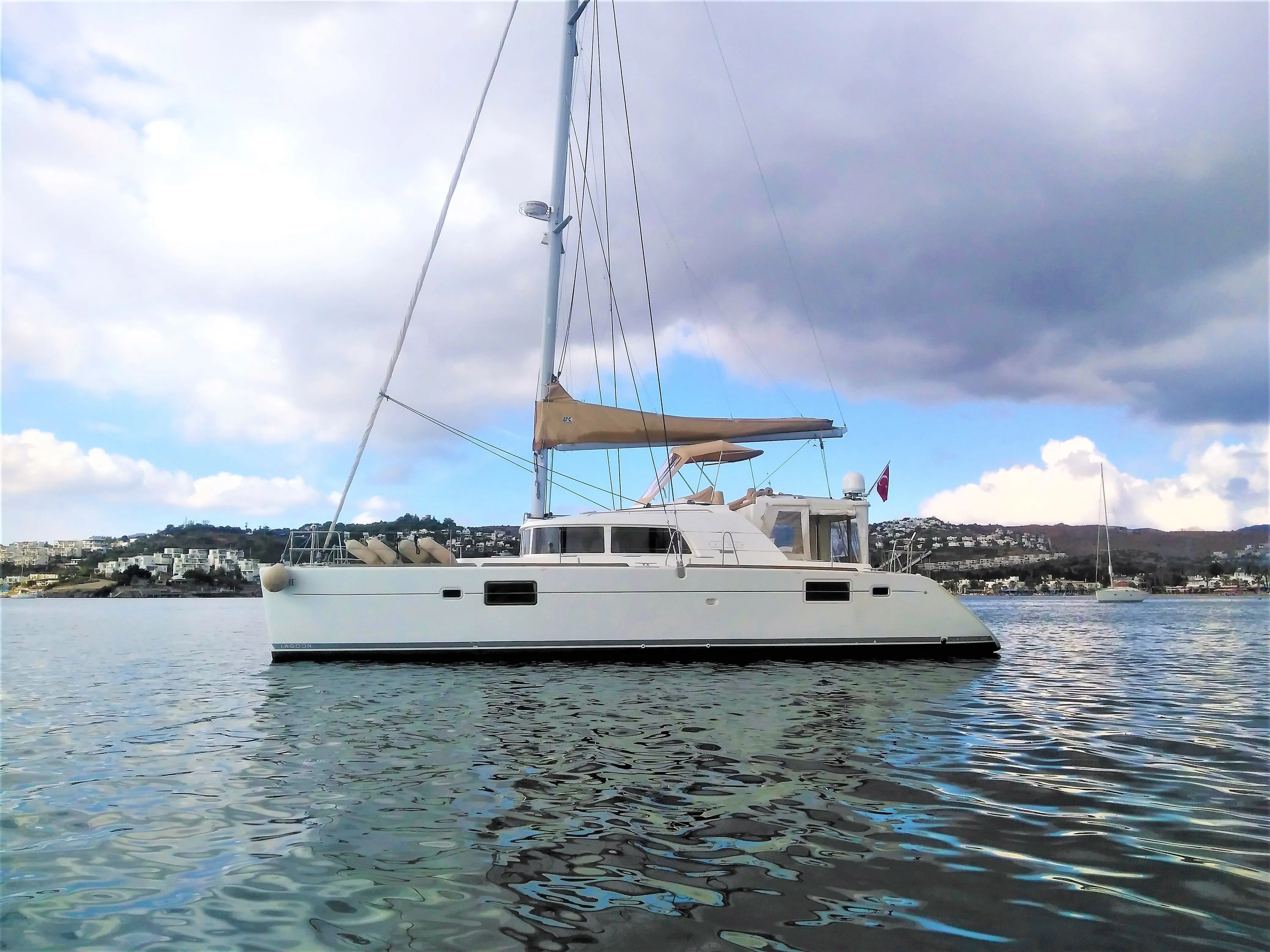 Rent a 13.6m Catamaran in Bodrum