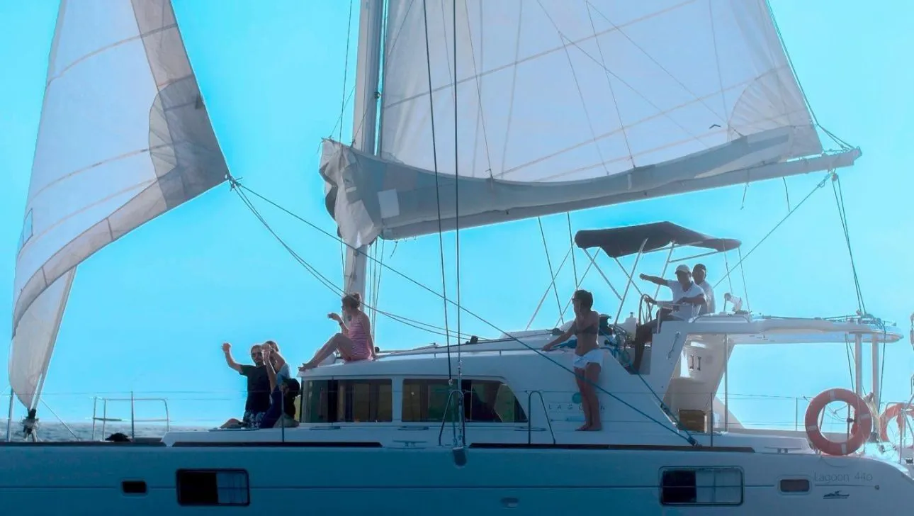 Explore Cartagena de Indias on a 13.61m Rental Catamaran