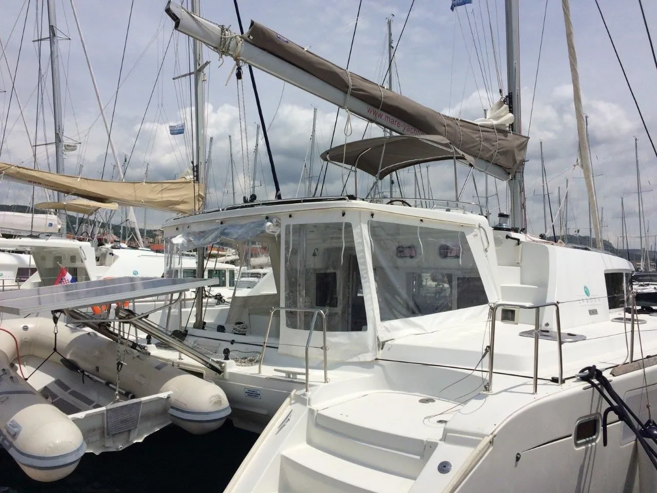 Чартер Futuna T - 5