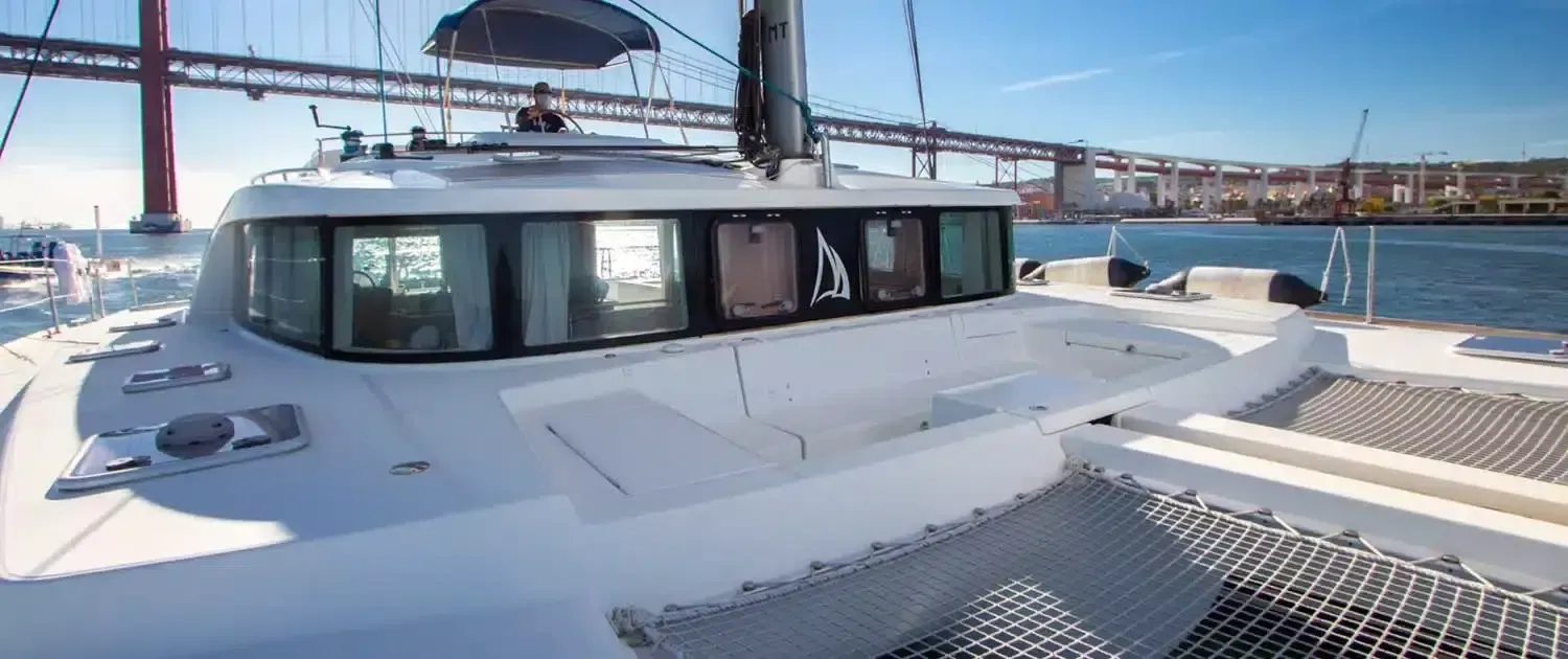 Desta Vez Charter Boat
