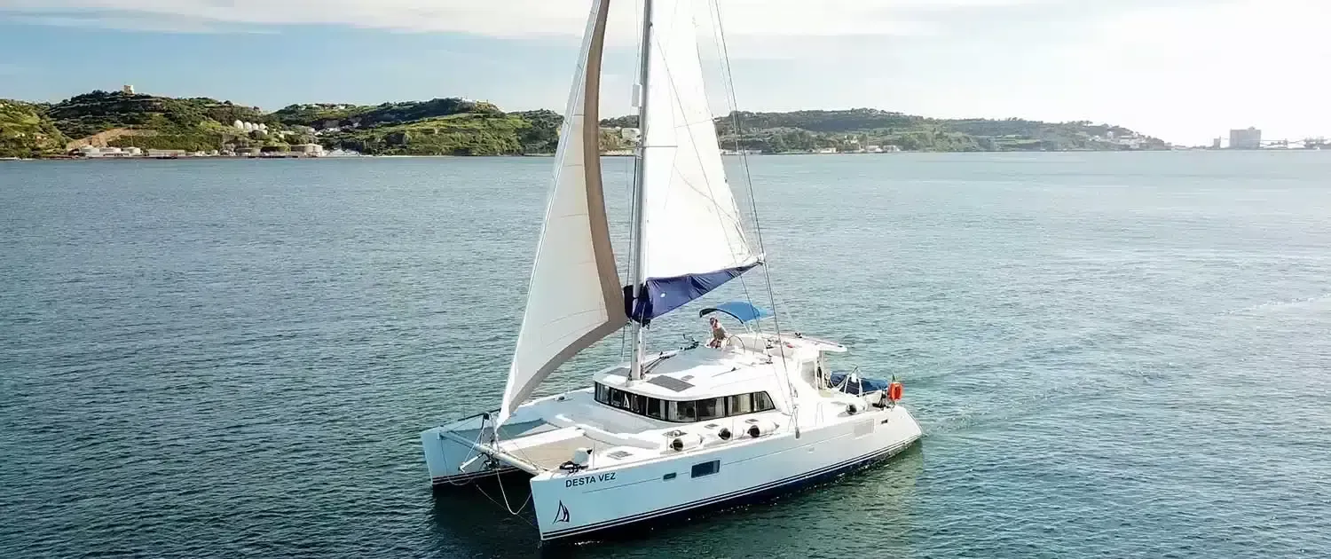 Desta Vez Charter Boat