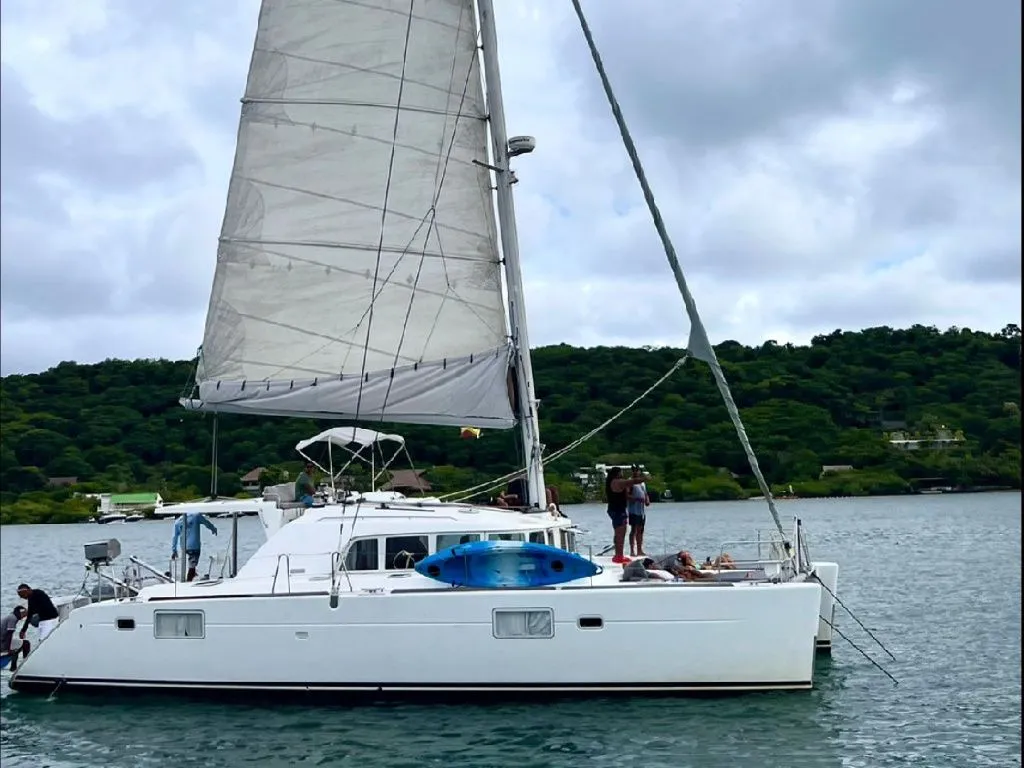 Rent a 13.4m 3 Cabin Catamaran in Cartagena de Indias