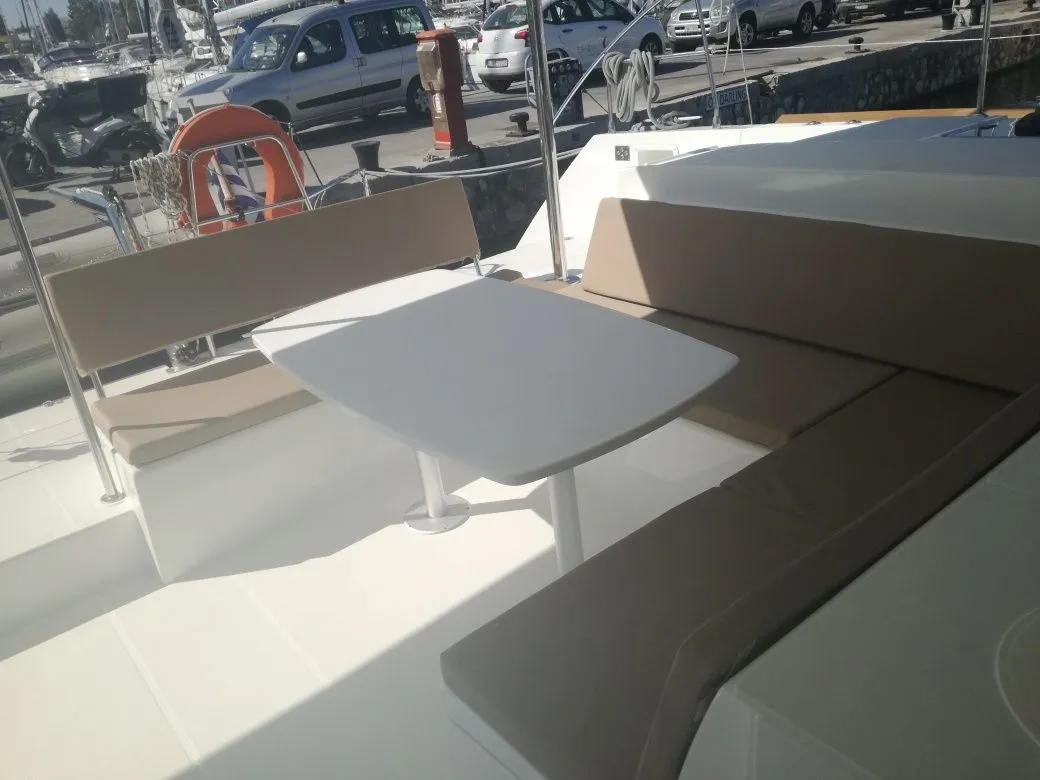 Charter a 13.96m Boat in Preveza