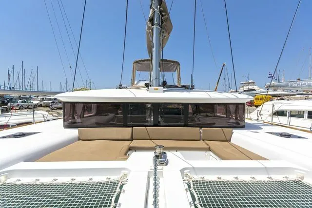 13.96m Nikiana Lagoon 450 F Catamaran Hire