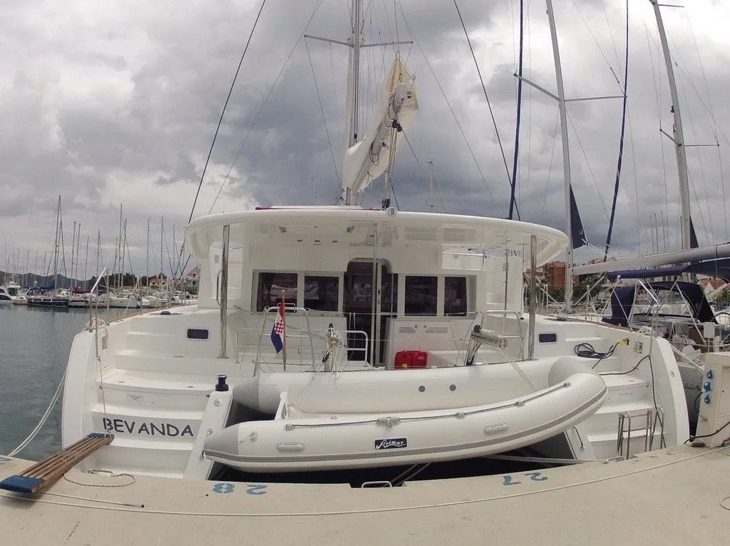 Explore Dubrovnik on a 13.96m Rental Catamaran