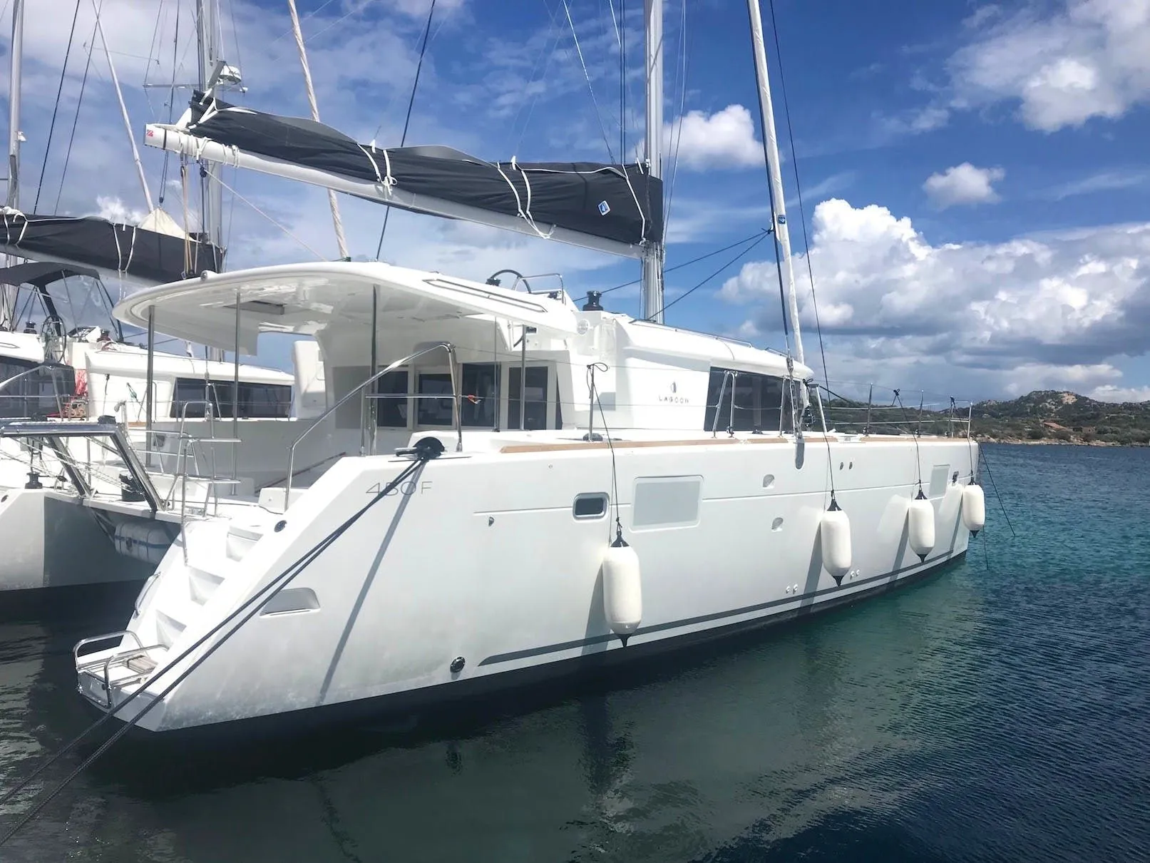 Charter a 13.96m Catamaran Lagoon 450 F in Castiglioncello