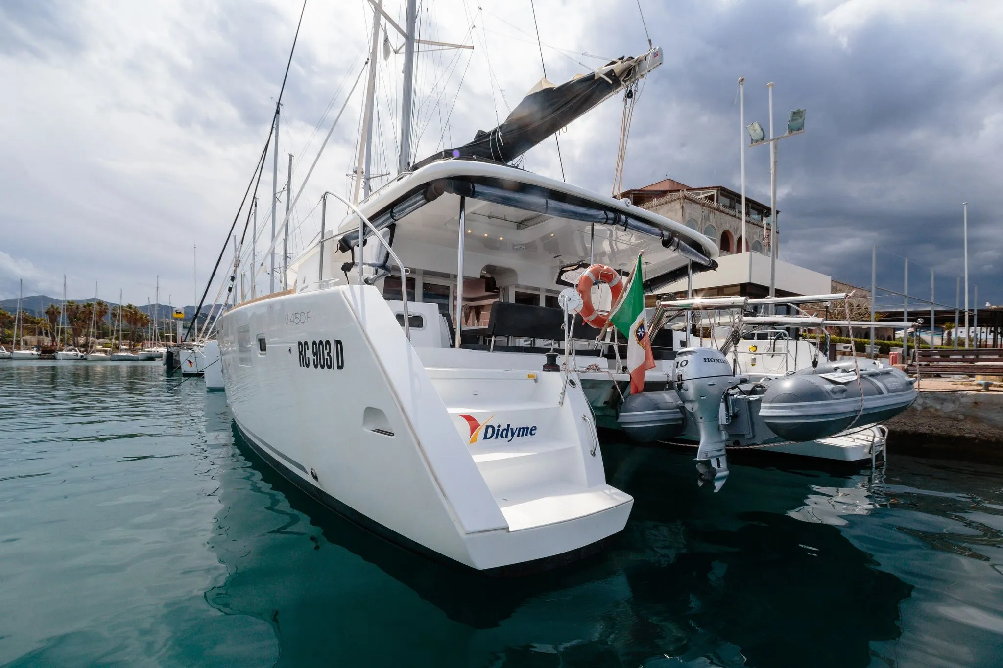 Charter a 13.96m Catamaran in Olbia