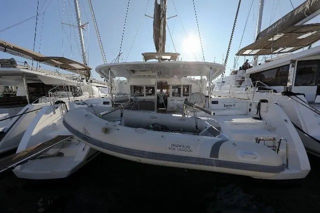 Dorka 5 Charter Boat