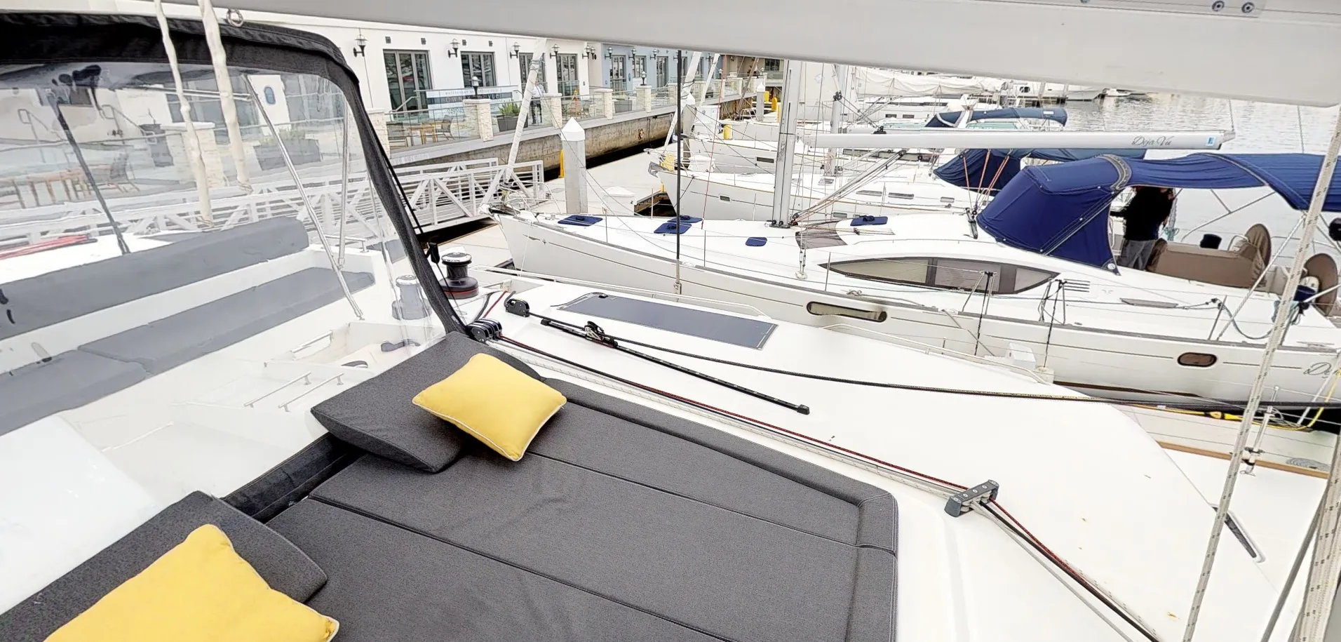 Charter a 13.96m 3 Cabin Catamaran in Los Angeles