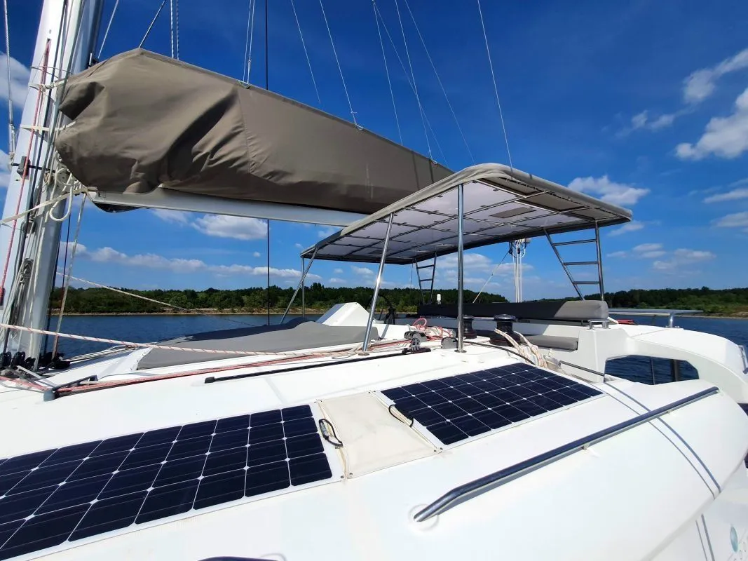 For Sail Charter Boat