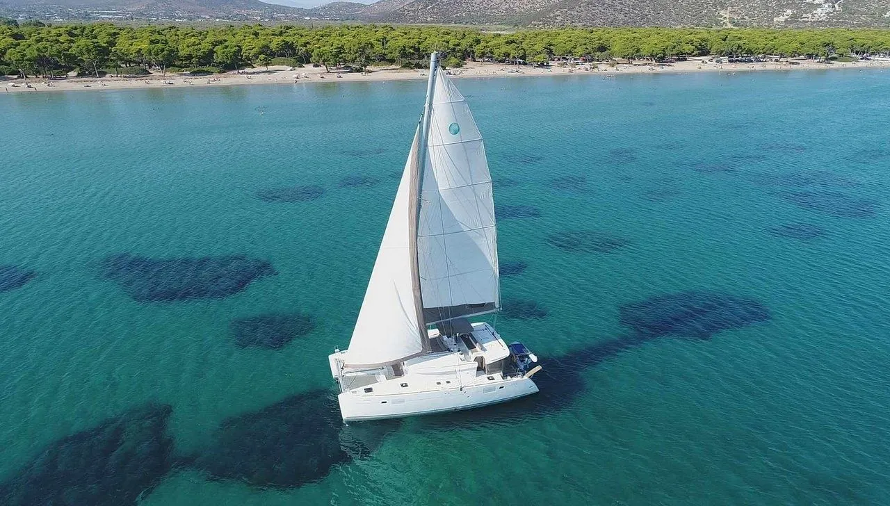 Iris 4 Charter Boat - 3