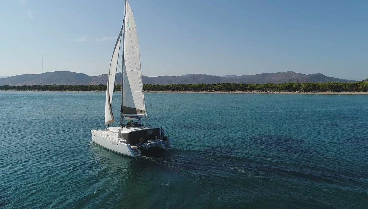 Iris 4 Charter Boat - 4