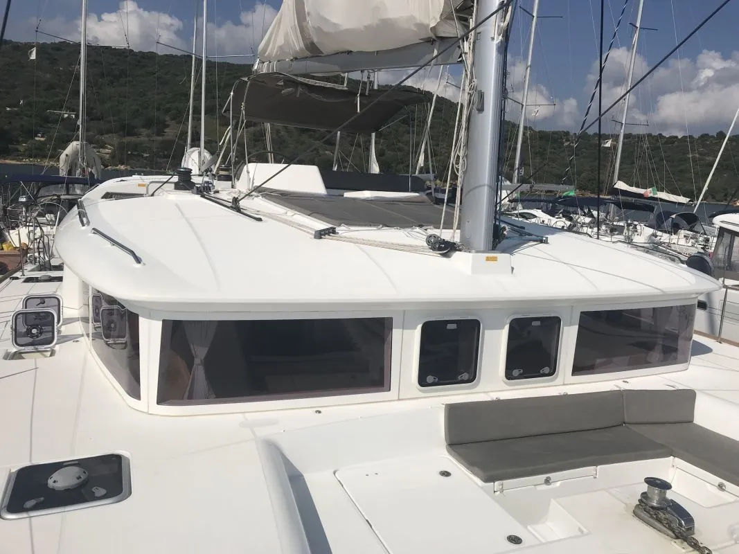 Kaus Australis Charter Boat