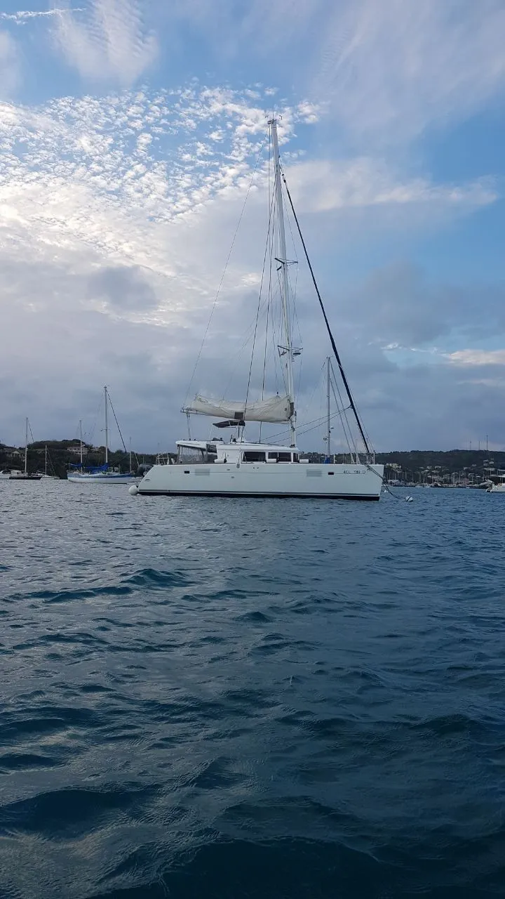 Kaus Australis Charter Boat