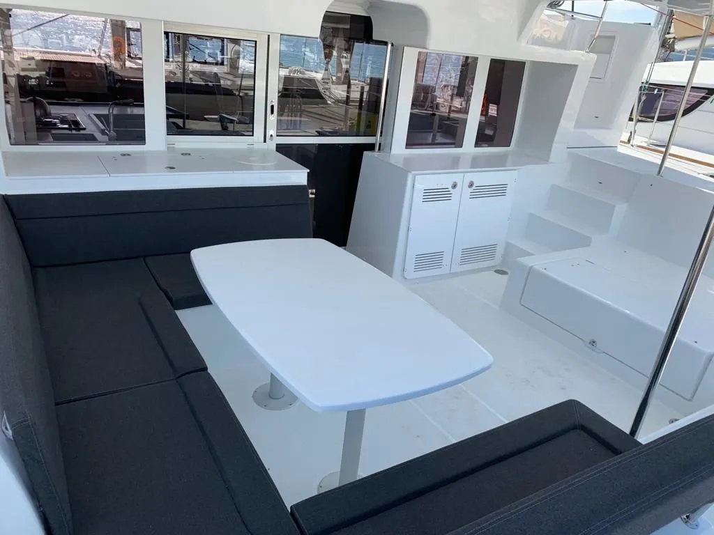 Loumilis 2 Charter Boat