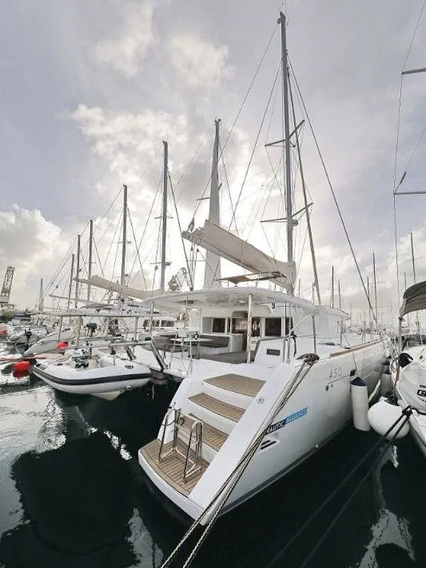 Lydia Charterboot - 3