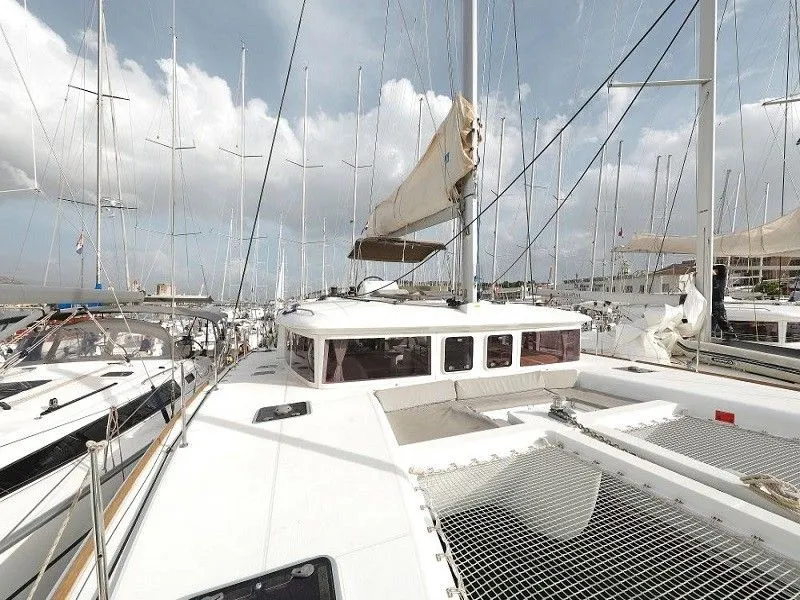 Lydia Charterboot - 5