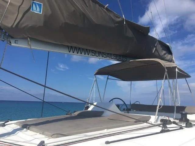 Madrigal 5 Charter Boat - 4