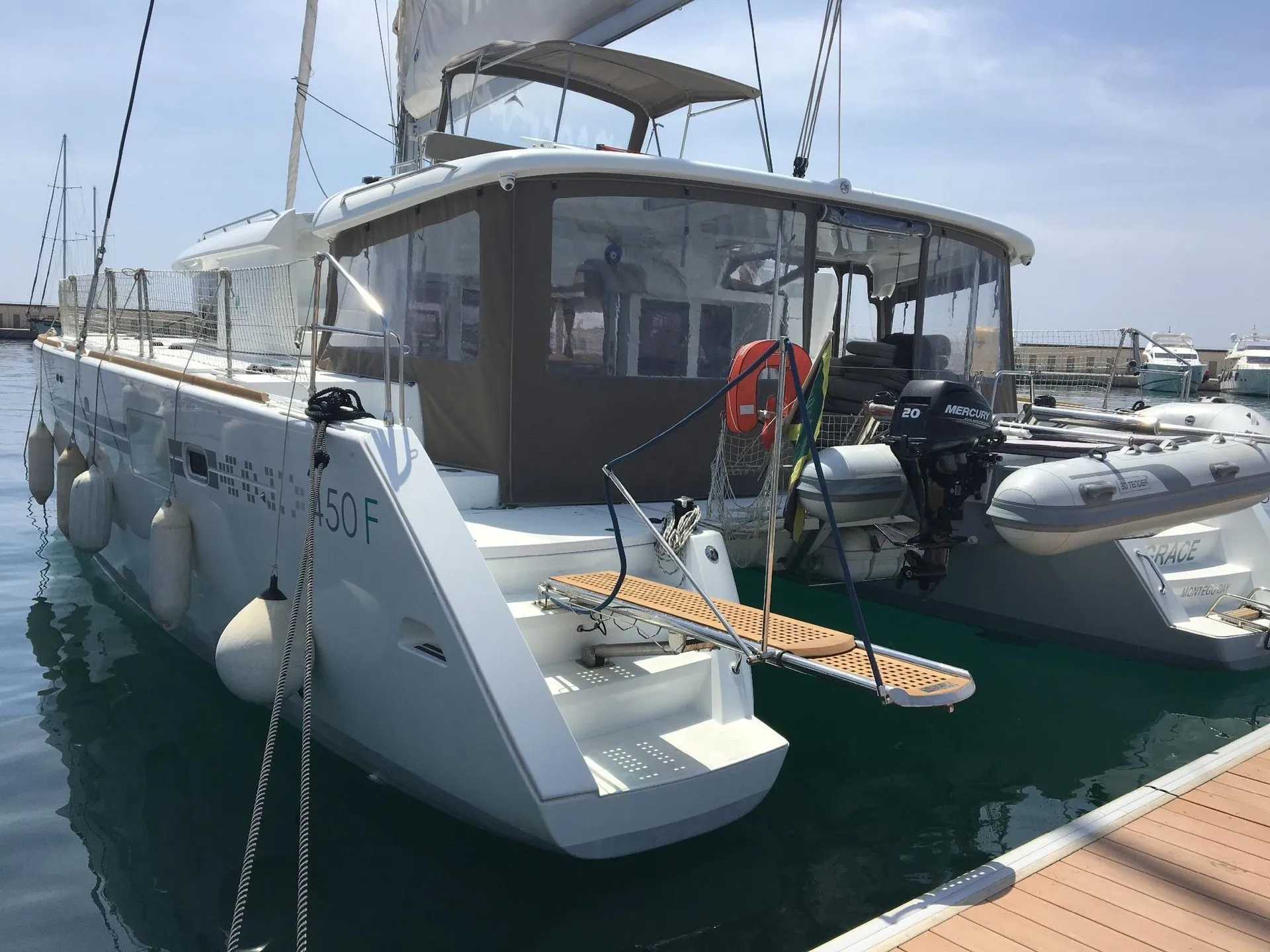 Rent a 13.96m Catamaran in Marmaris