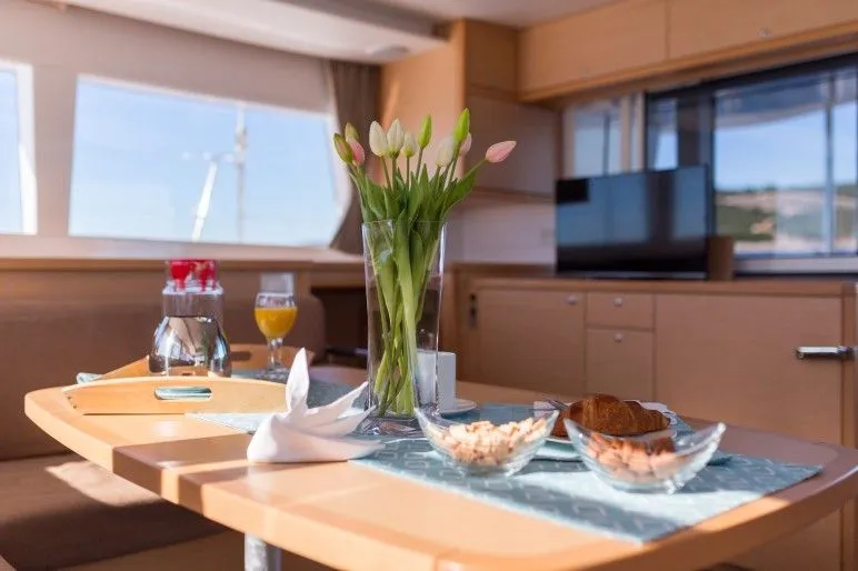 Metra Kiralık Teknesi