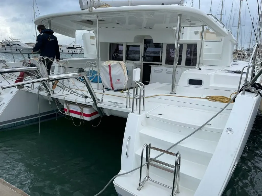 Charter a 13.96m Catamaran in Santa Eularia des Riu