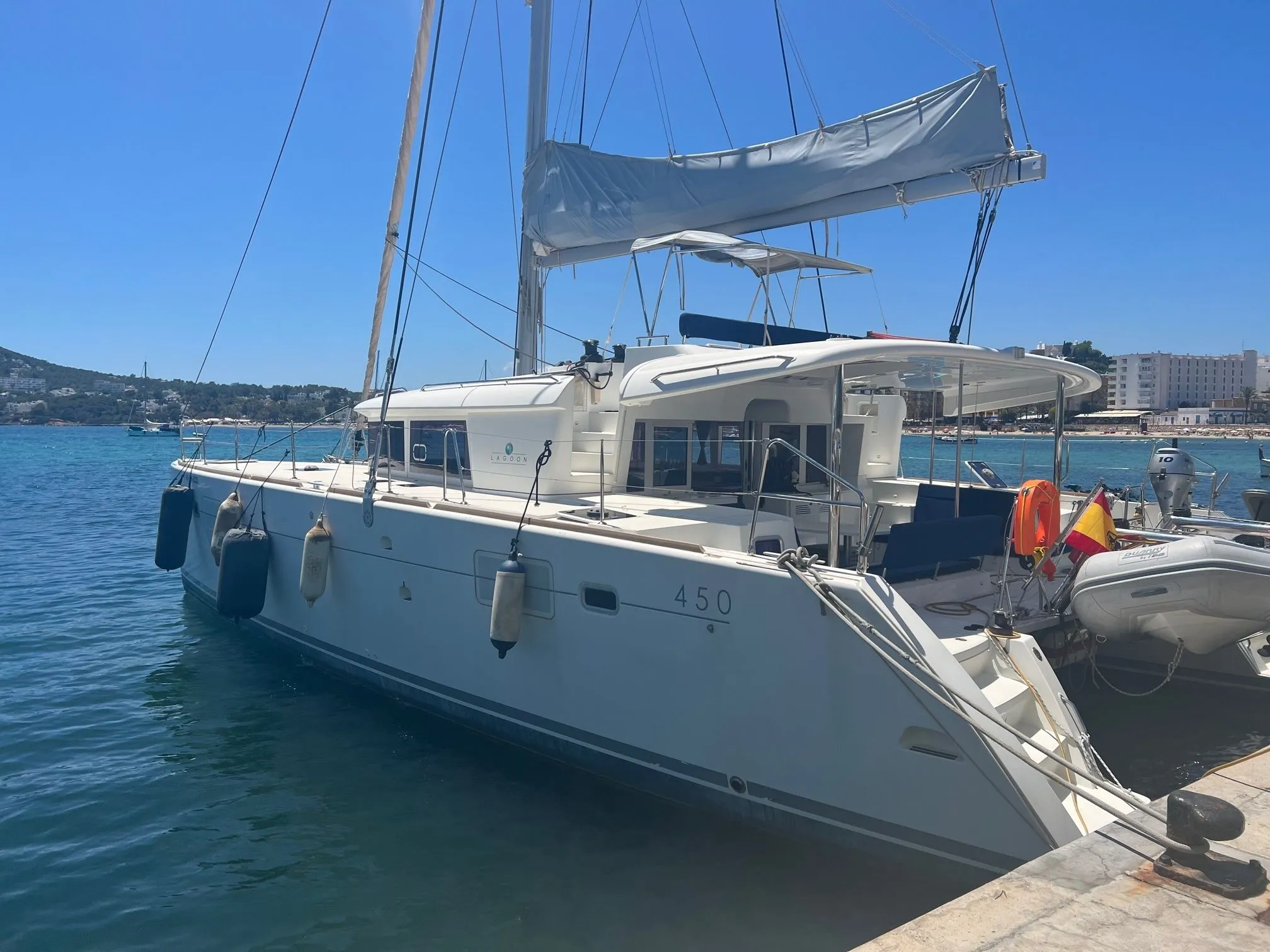 Ocean Mares Mietboot
