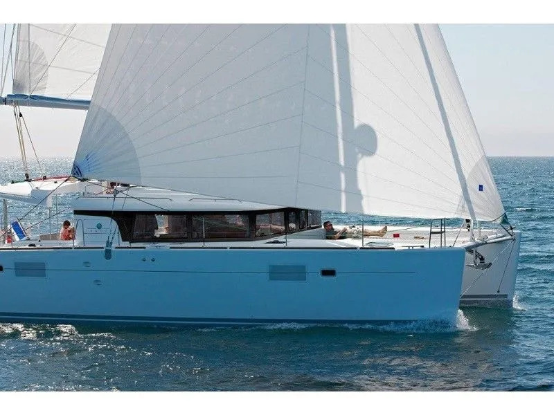 Oscar 5 Charterboot - 3