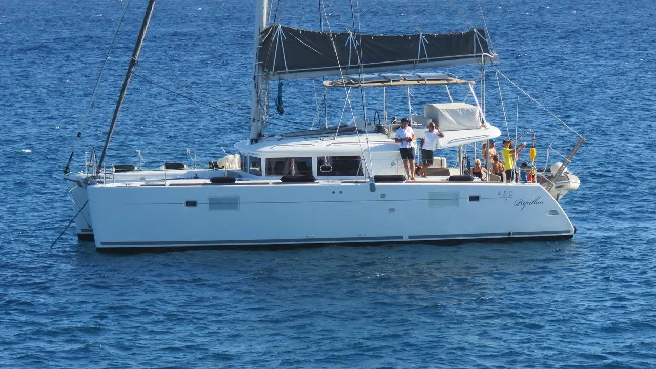 Charter a 13.96m Catamaran in Las Galletas