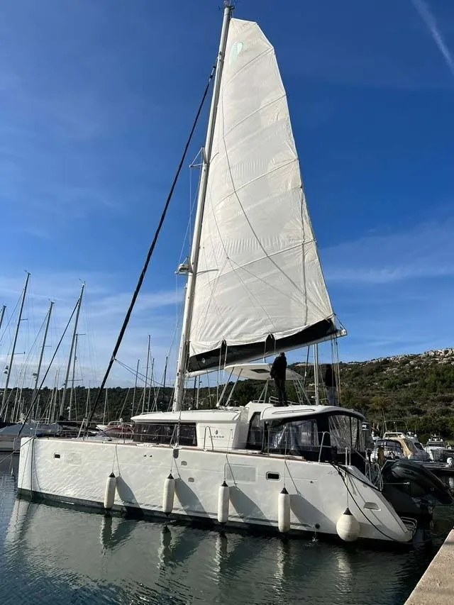 Explore Split on a 13.96m Rental Catamaran